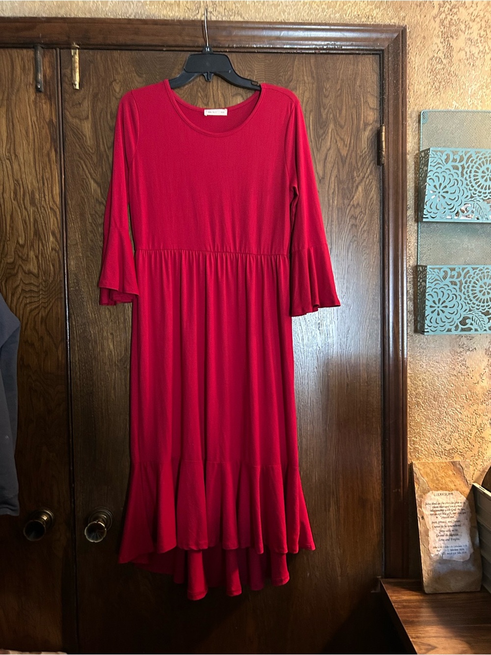 Women's Red High-Low Ruffle Dress with Three-Quarter Sleeves